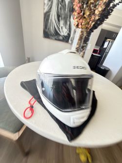 Sedici Sistema 3 Modular Motorcycle Helmet - Like New - White