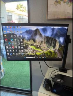 Dell UltraSharp U2421 E 24 inch monitor