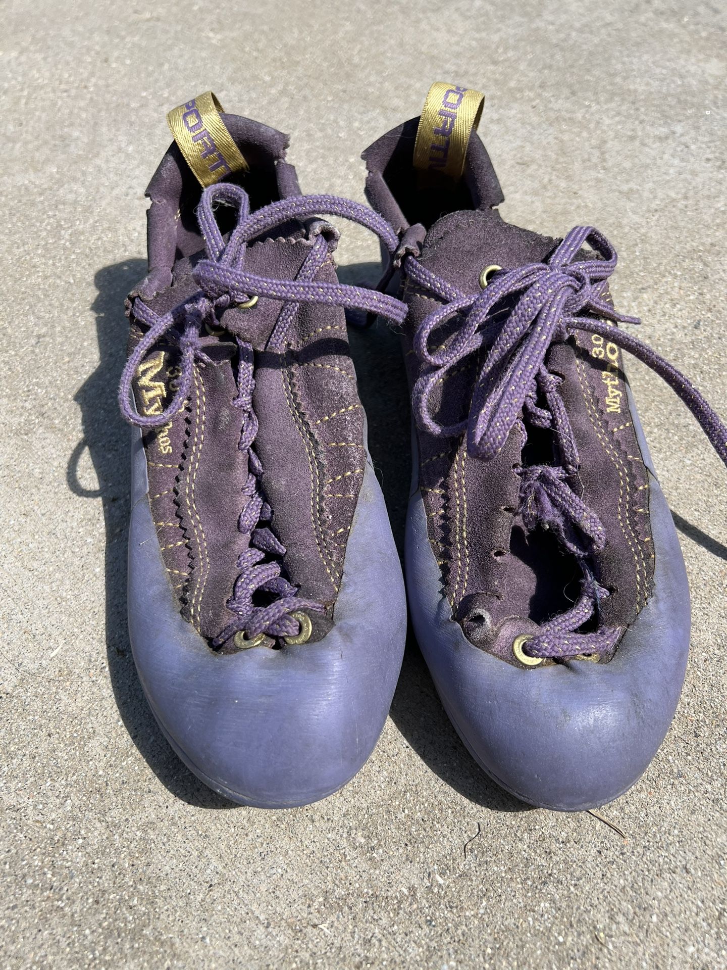 La Sportiva Mythos rock climbing shoes