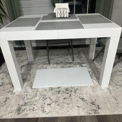 Brand New Wooden Extendable Dining Table 