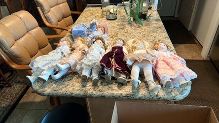 Porcelain dolls from 1980,s