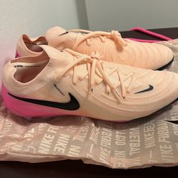 NIKE MEN'S PHANTOM GX II ELITE FG CRIMSON TINT/PINK BLAST  size 10.5