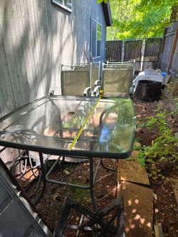Outdoor tableand chairs