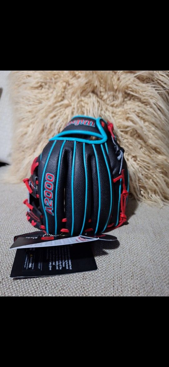 Wilson A2000 Baseball Glove 11"