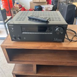 Onkyo TX-NR585 7.2 Receiver
