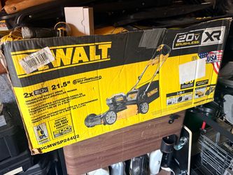 DEWALT 21.5” 2x20V MAX XR self-propelled mower.