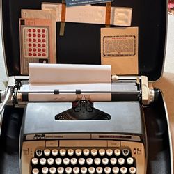 Vintage Typewriter 