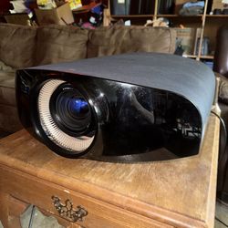 Sony VPL-VW1100ES 4K & 3D SXRD Projector 