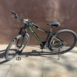 Schwinn Boundary Mountain Bike