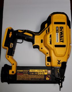 Dewalt 20V 18 gauge Brad Nailer