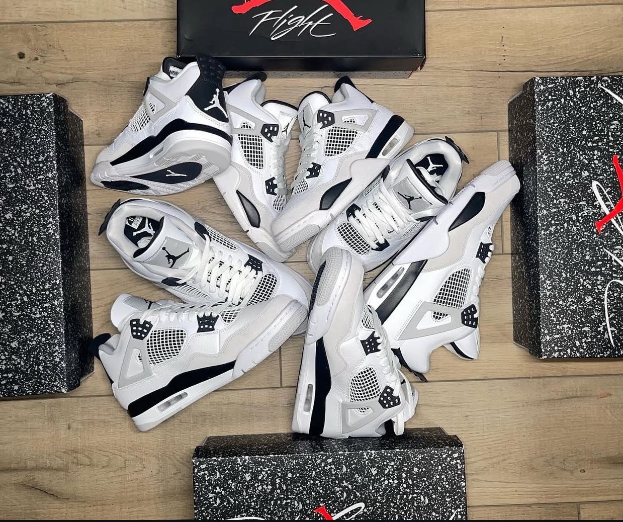 Air Jordan 4 Retro Military Black