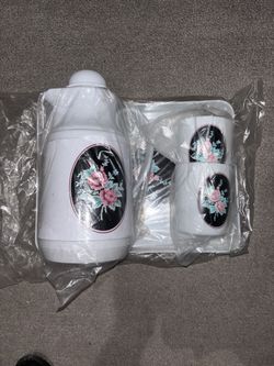 Vintage Floral Thermos Set with Matching Cups & Tray – New in Packaging