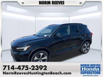 2023 Volvo XC40