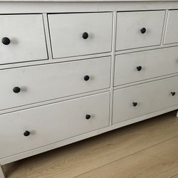 White Dresser & 2 Nightstands 