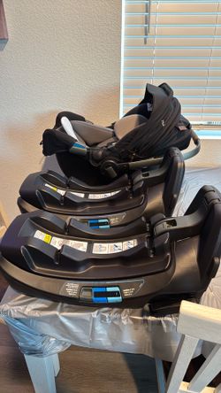 Nuna car seat with 2 bases