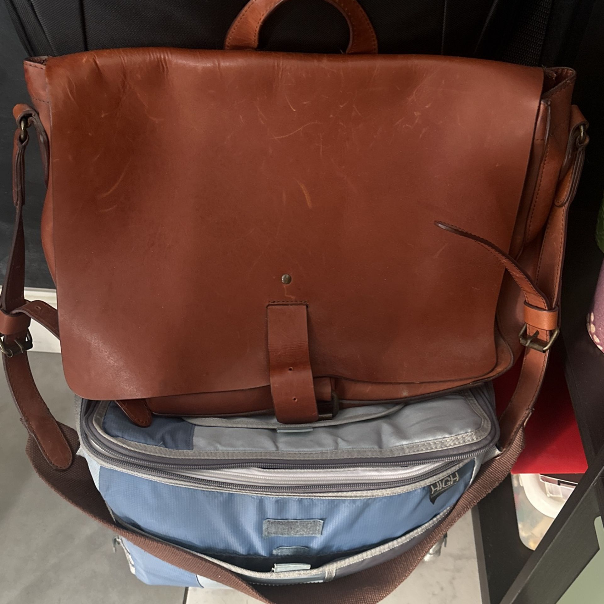 💯 Leather Messenger Bag