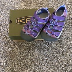 Keen Sandals, Girls Size 2   $20