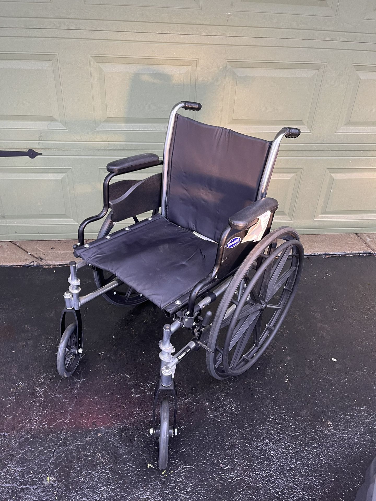 INVACARE WHEELCHAIR