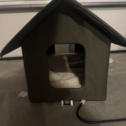 Heated Cat Home 