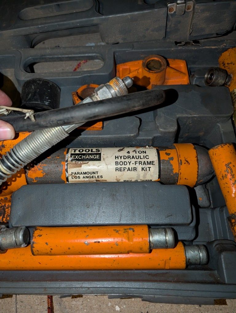 4 Ton Portapower Kit. Hydraulic 