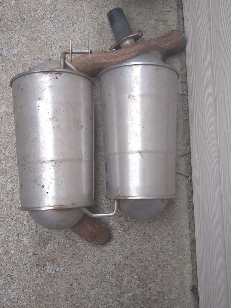 1998 BMW e39 Muffler