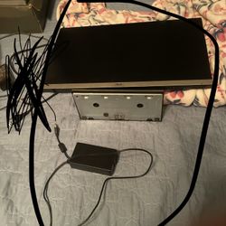 SELLING THIS YOU NEED TO BUY A CABLE 