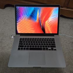 MacBook Pro 15" Mid 2015 16GB/500GB