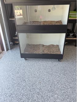 Reptile tanks