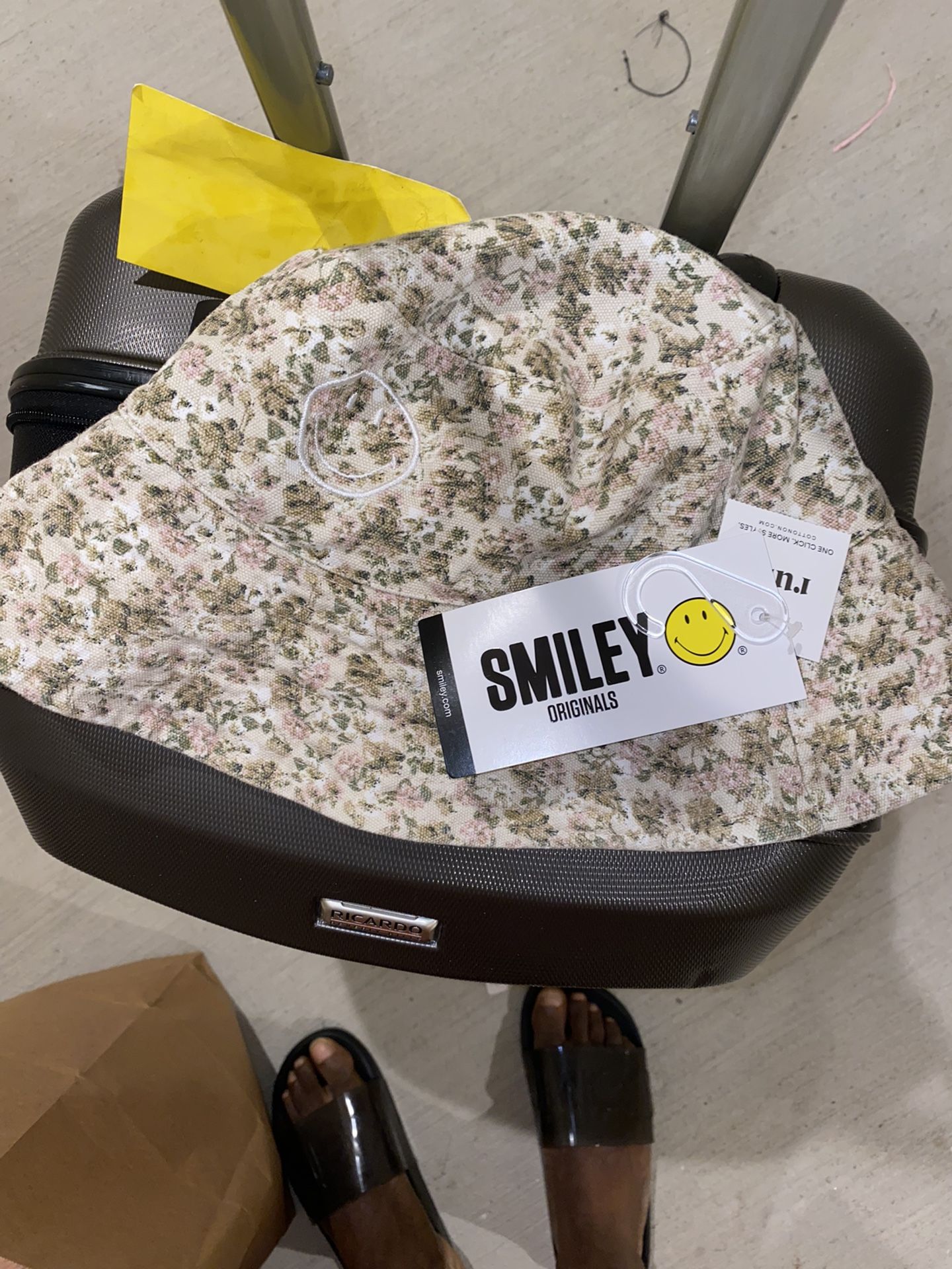 Bucket Hat