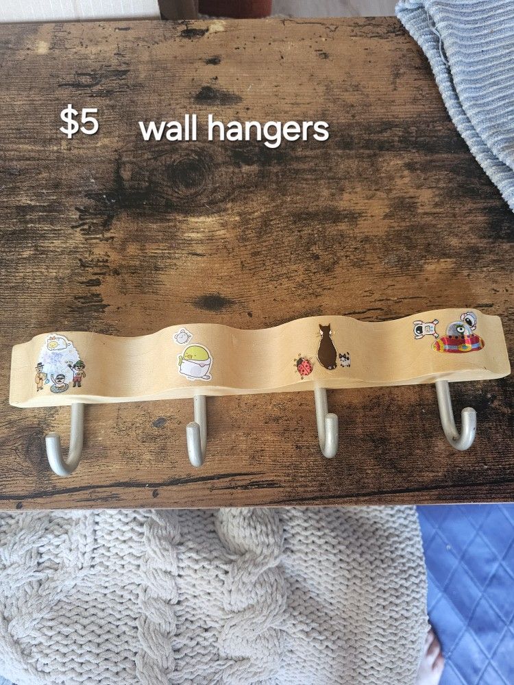 Wall Hanger