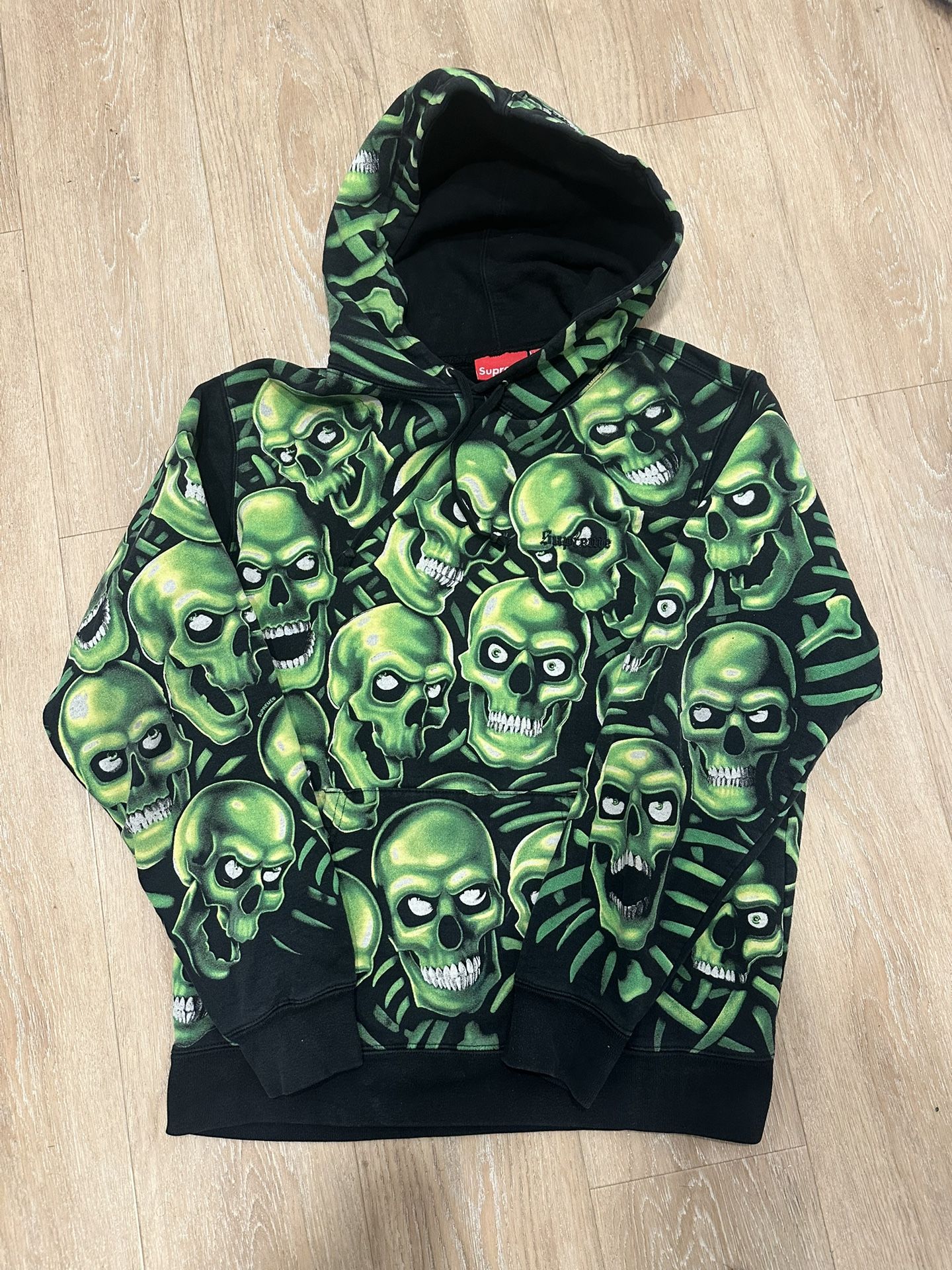 Supreme Hoodie Medium