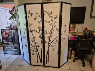 Nice Used Excellent Condition Room Divider.