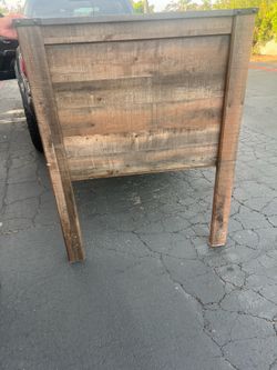 Twin headboard with complete frame with hardware