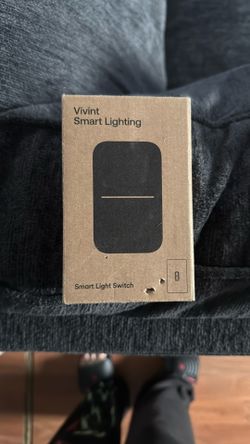 Vivint Smart Lighting Switch