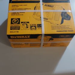 DEWALT
20V MAX Compact Cordless
Task Light