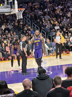 Lakers Season Tickets Floor Seats Section 103 Row 6 All Games Thumbnail