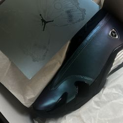 Jordan 14s .. Size 12 in women 