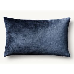New Restoration Hardware Italian Lustrous Velvet Pillow Cover in Lumbar Blue 