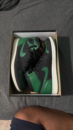 Jordan 1 Retro High OG pine  size 9.5