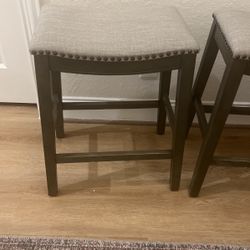 2 Bar Stools