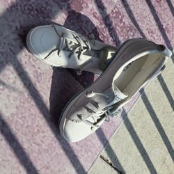 NEW Sperry White Casual Shoes Women.