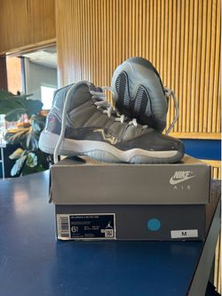 Air Jordan 11 Retro (GS) 6.5 Y/ 8W