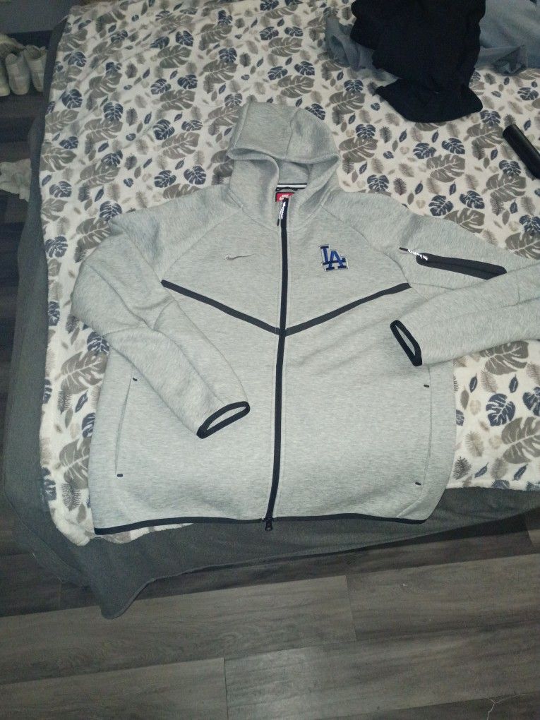 NIKE LA DODGERS SWEATSHIRT