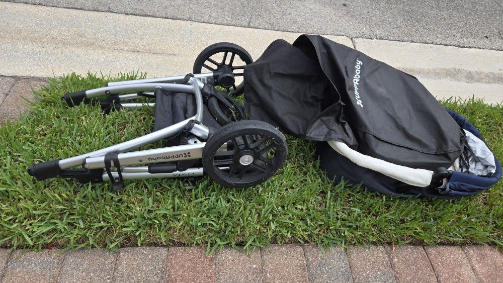 Upper Baby Gen 1 Stroller And Bassinet.