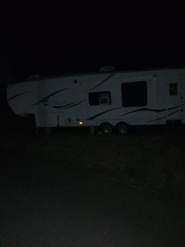 Big Country And Komfort Travel Trailers
