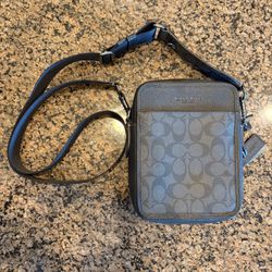 Coach Sullivan Crossbody In Signature Canvas