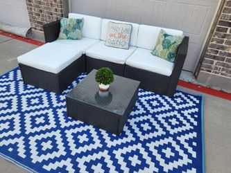 5 piece Patio wicker sectional. Read description below