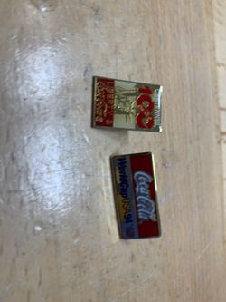 Coca Cola vintage pins 2 pc