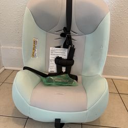 Light blue car seat (NEW)