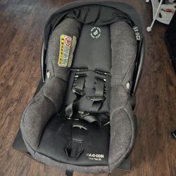 Maxi.Cosi Baby Car Seat 